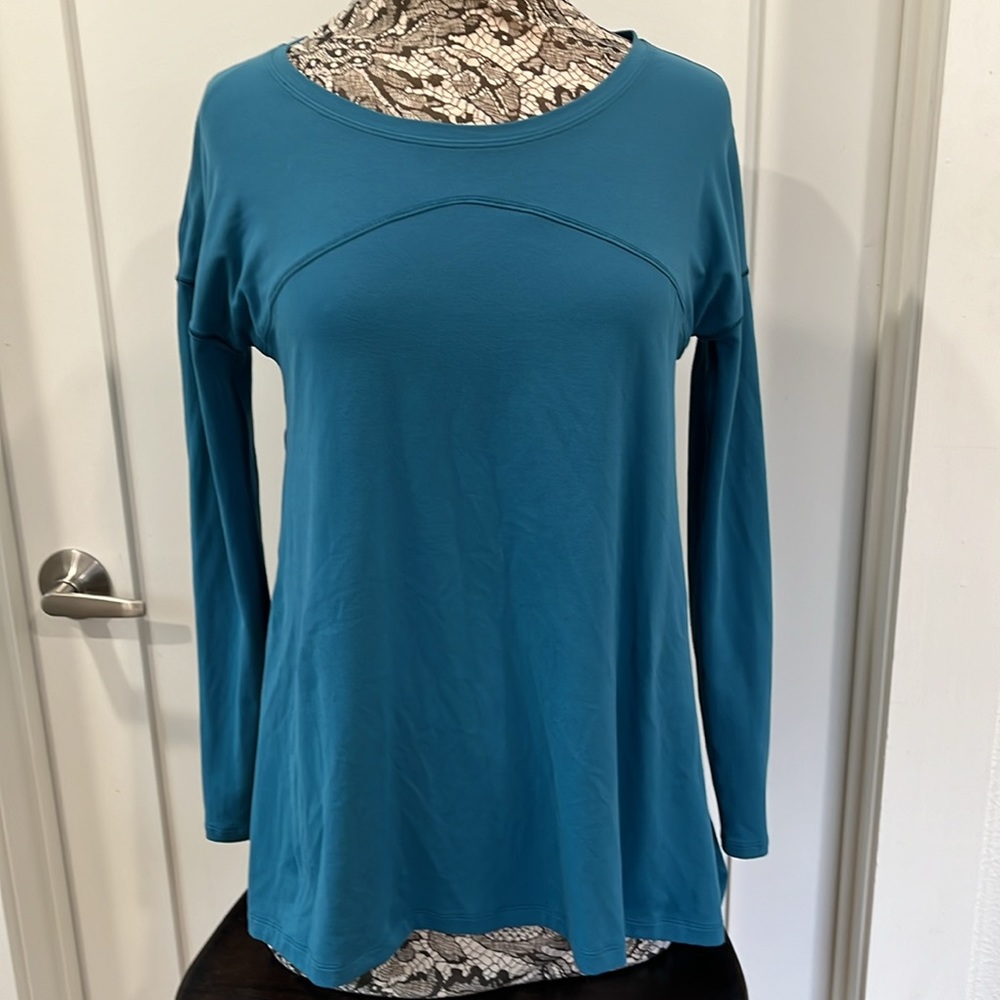 Lululemon Split Hem Top - image 6